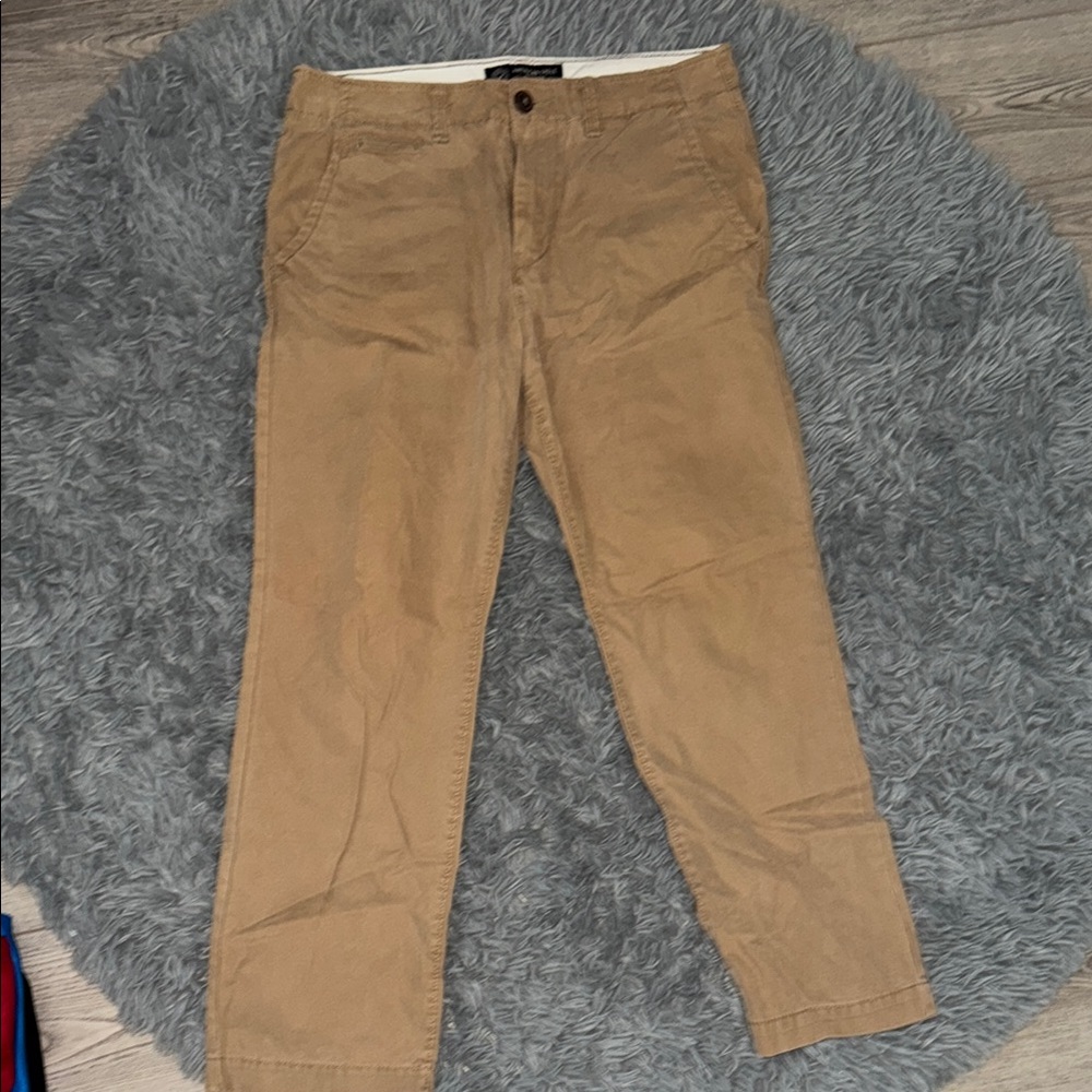American Eagle Men’s Khakis